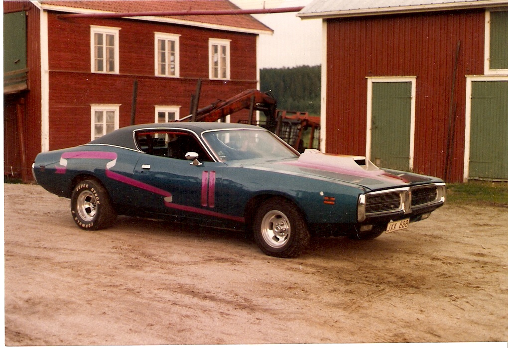 Charger 71 2